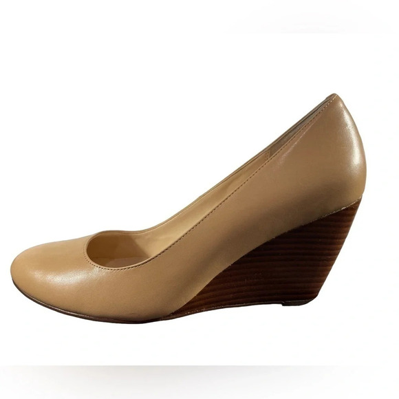 Cole Haan The-Go-To-Wedge 60mm Pump Heel Size 9B - Picture 2 of 8
